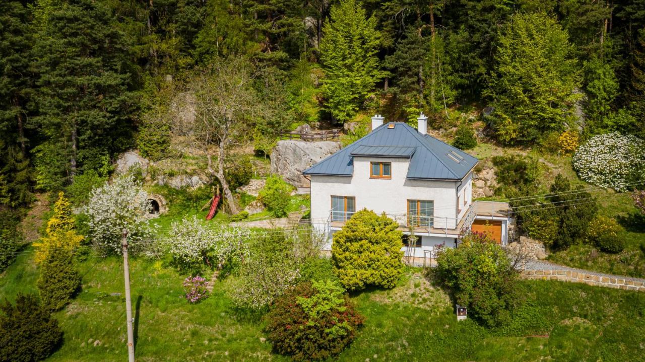 Apartman Pod Skalou V Ceskem Raji Besedice Bagian luar foto