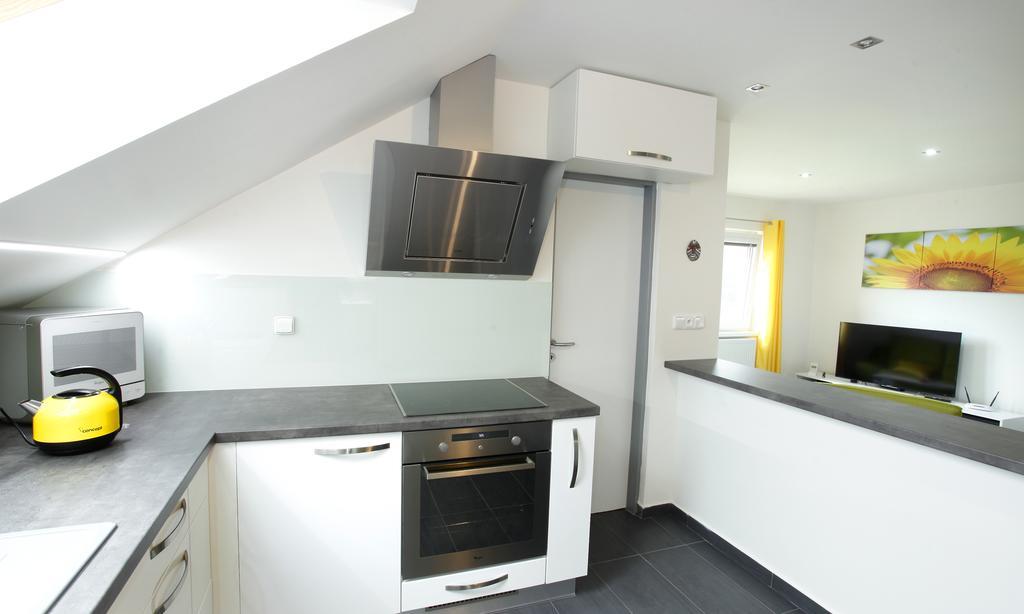 Apartman Pod Skalou V Ceskem Raji Besedice Bagian luar foto