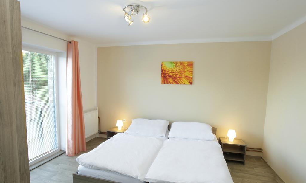Apartman Pod Skalou V Ceskem Raji Besedice Bagian luar foto