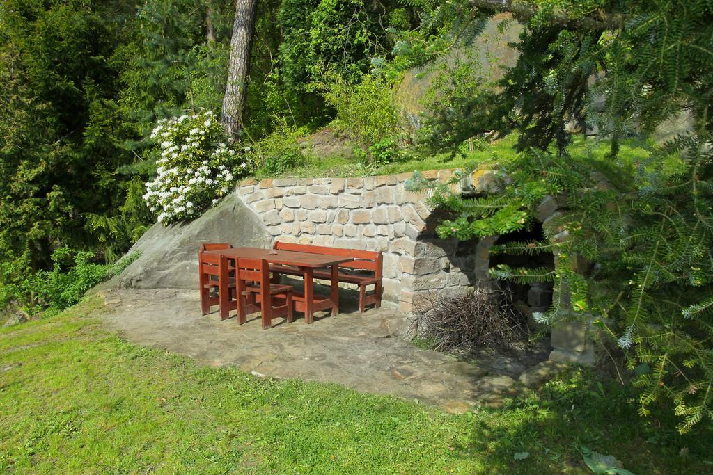 Apartman Pod Skalou V Ceskem Raji Besedice Bagian luar foto